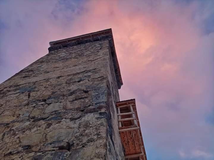 Sunny Mestia Exterior foto
