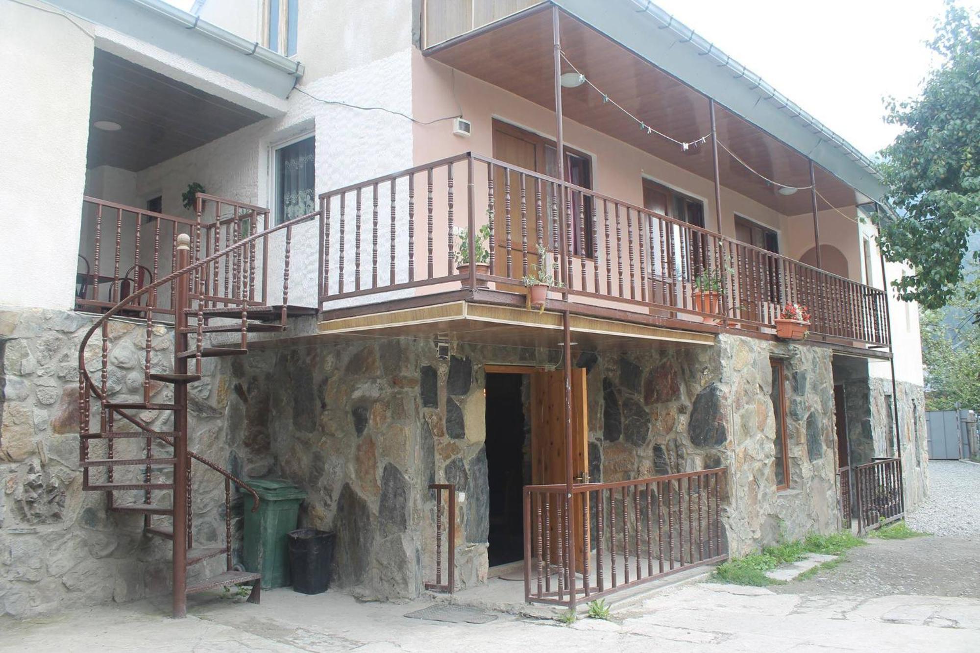 Sunny Mestia Exterior foto